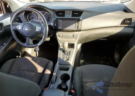 2019 Nissan Sentra S z USA, uszkodzony, nr VIN 3N1AB7AP8KY439770